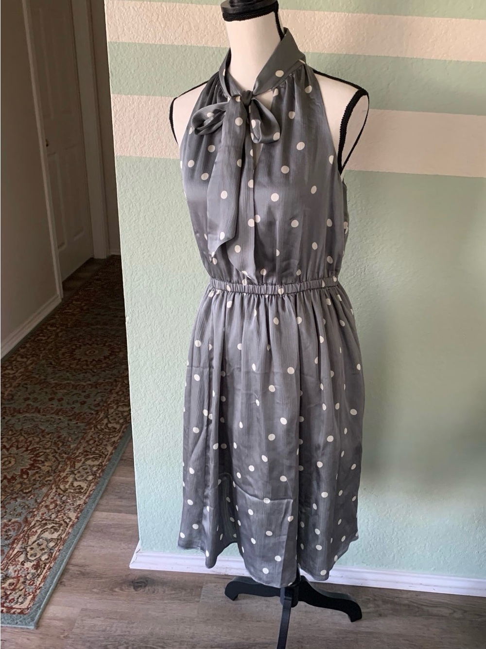 Ryegrass Polka Dot Halter Tie-Neck Midi Dress in Gray Women’s M